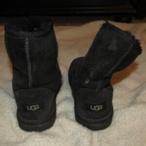 Black Size 3 UGG's, Worn but in decent condition.  See Photos.